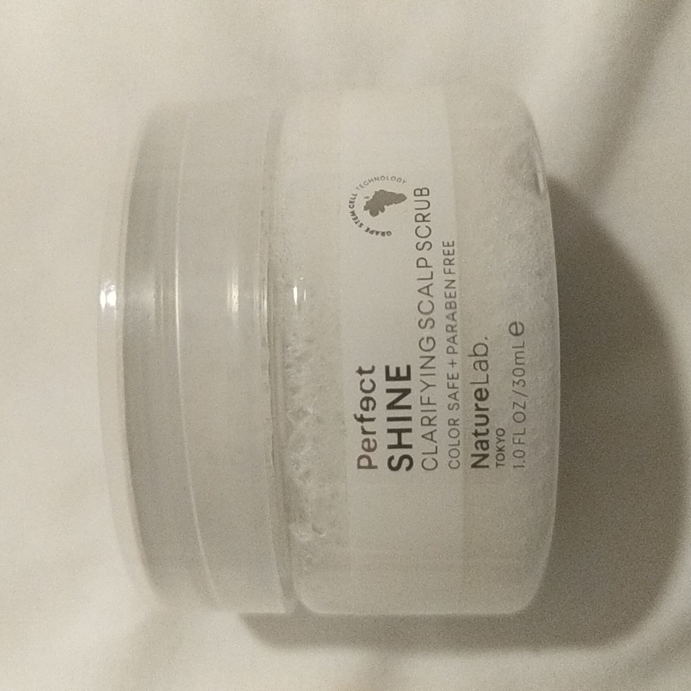 NWT Clarifying Scalp Scrub